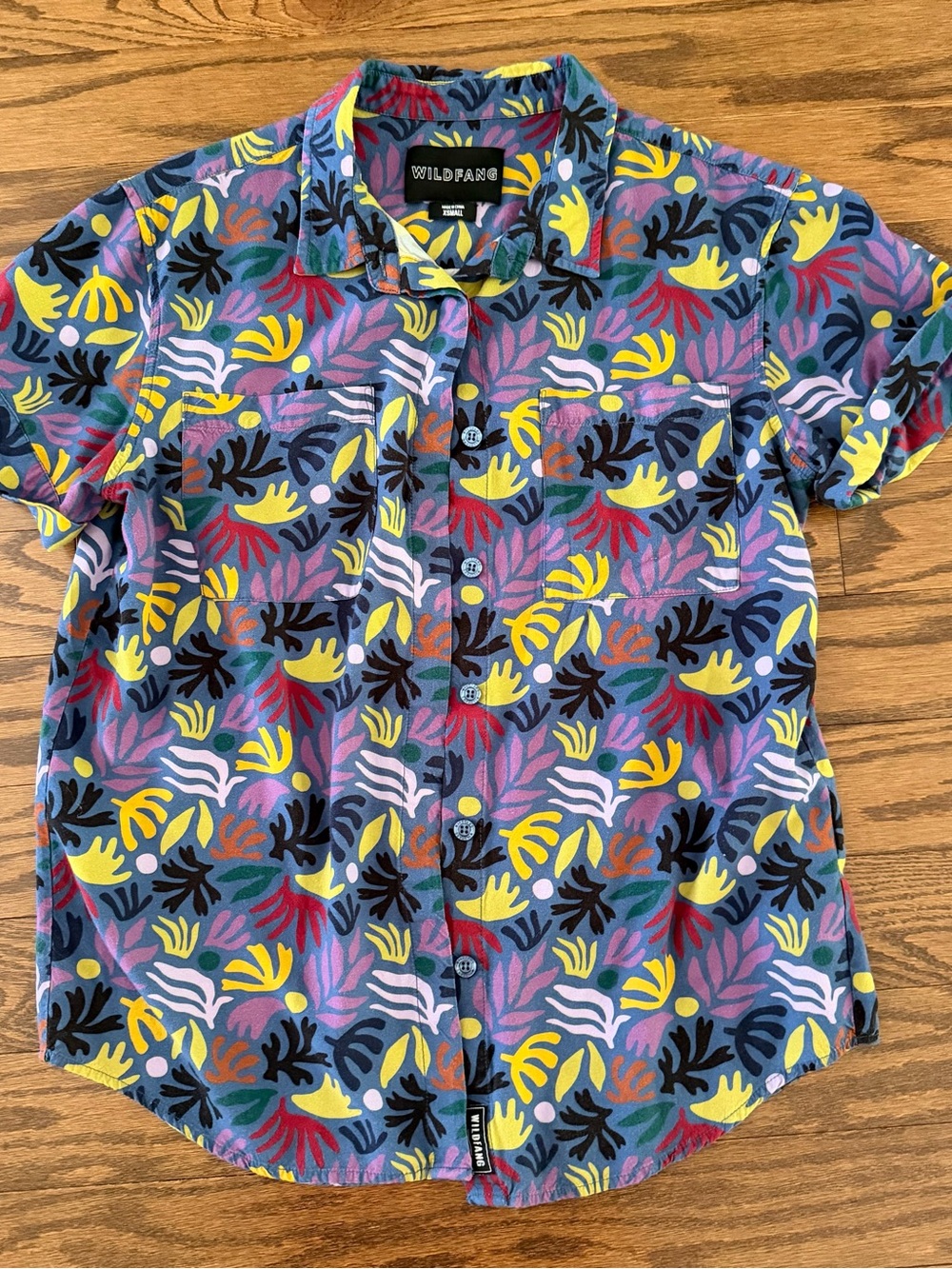 Wildfang Blue Multicolor Leaf-Print Shirt with Yellow & Green Accents